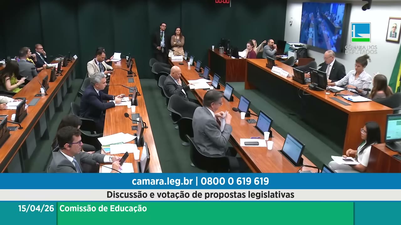 Vídeo do evento em 1:44:27