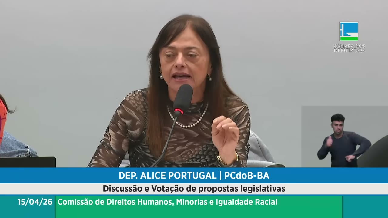 Vídeo do evento em 39:00