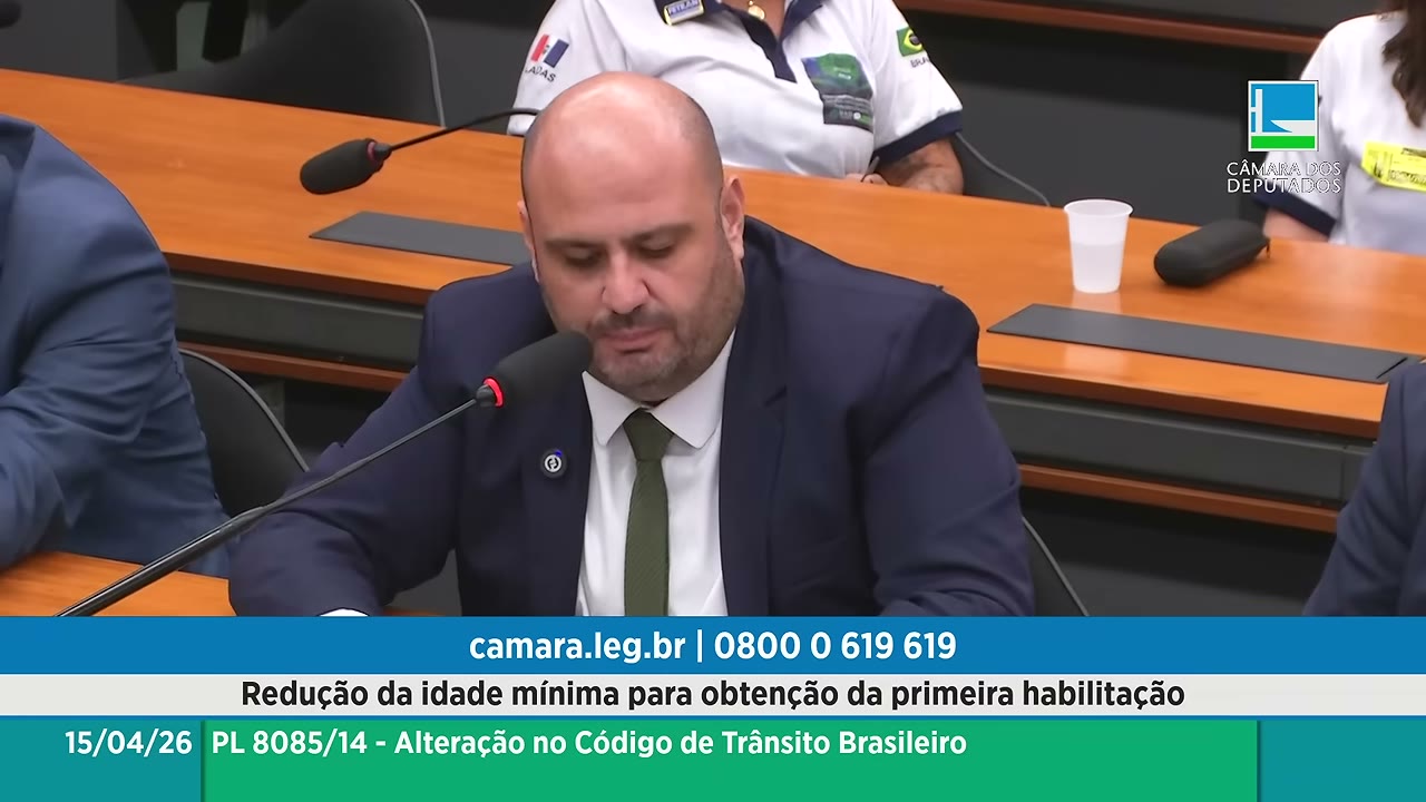 Vídeo do evento em 1:37:08