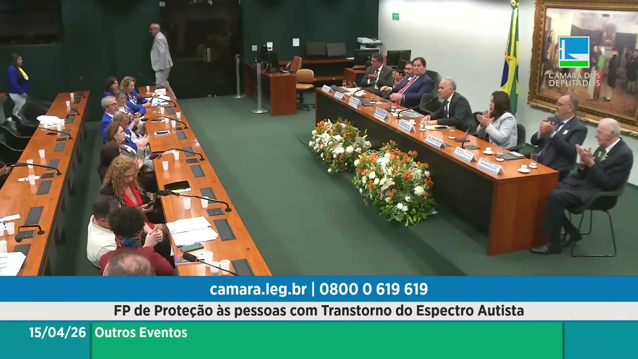 Vídeo do evento em 2:03:53