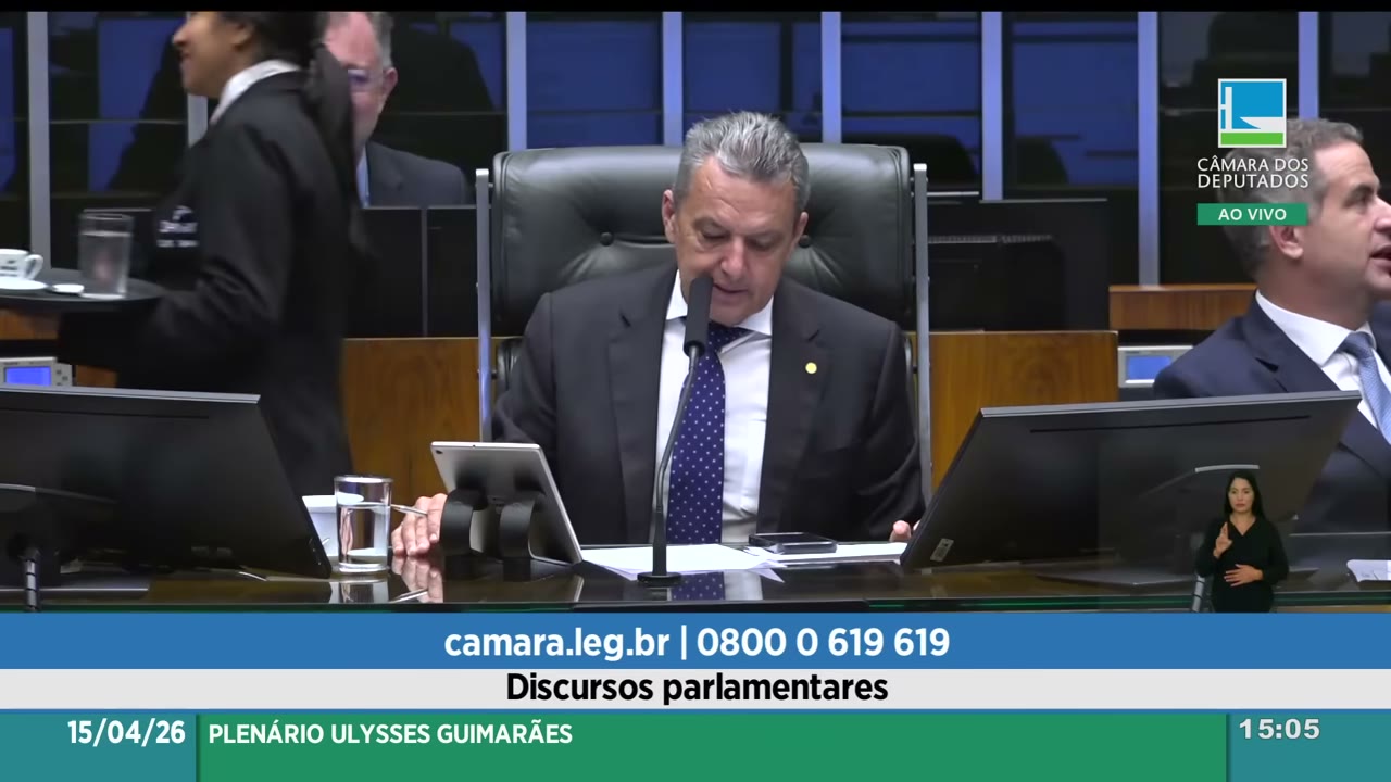 Vídeo do evento em 1:03:40