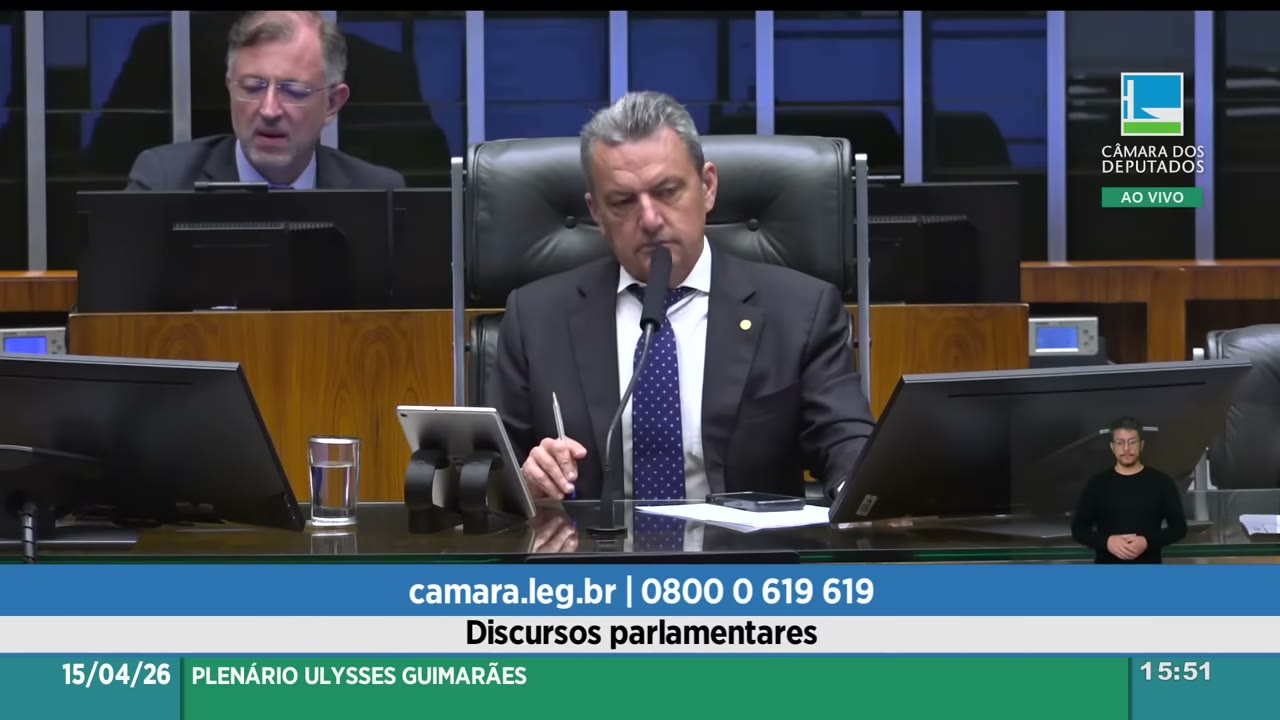 Vídeo do evento em 1:49:28