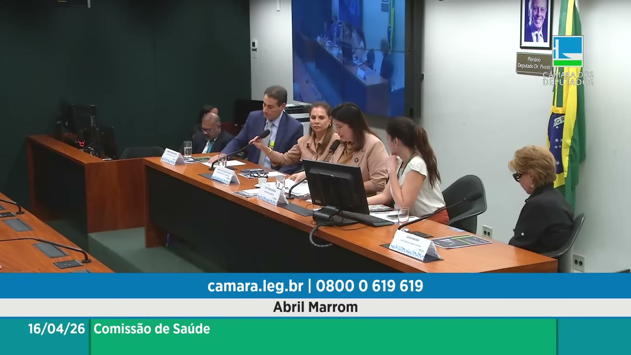 Vídeo do evento em 2:03:17