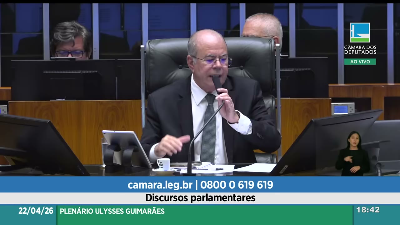 Vídeo do evento em 1:27:20