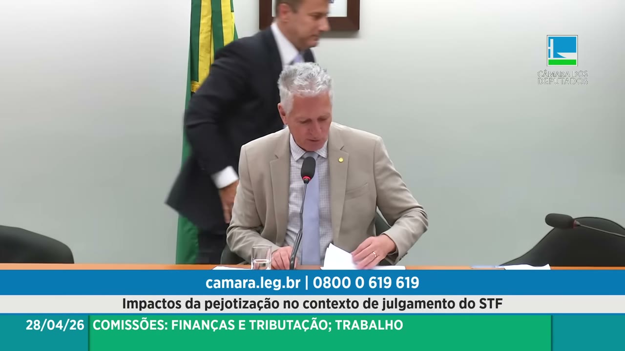 Vídeo do evento em 1:49:24