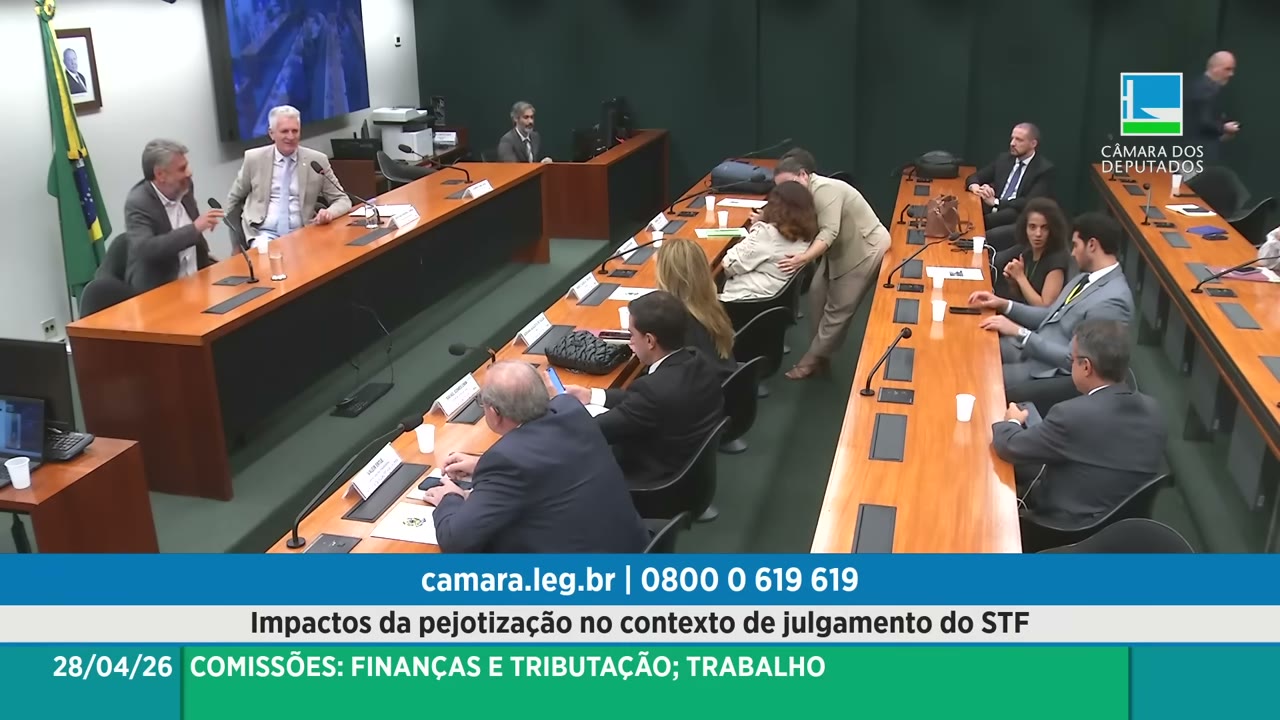 Vídeo do evento em 2:10:50