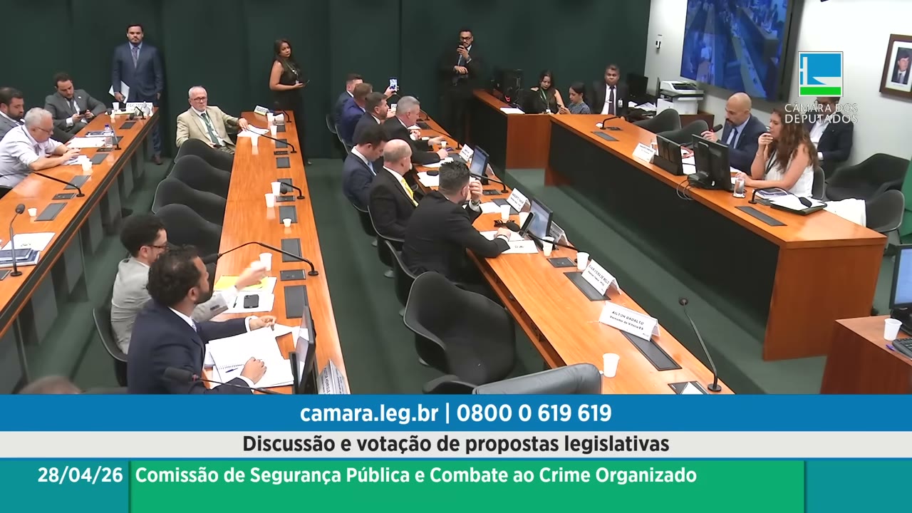 Vídeo do evento em 1:04:32