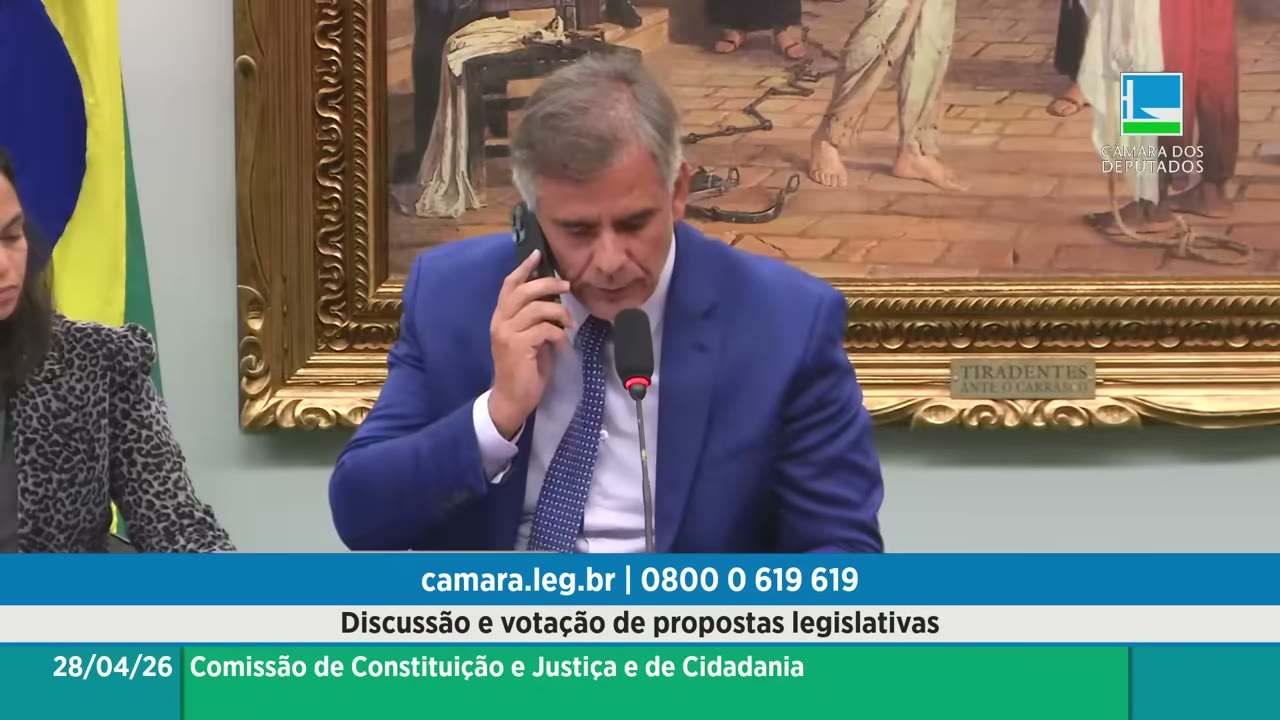 Vídeo do evento em 2:03:45
