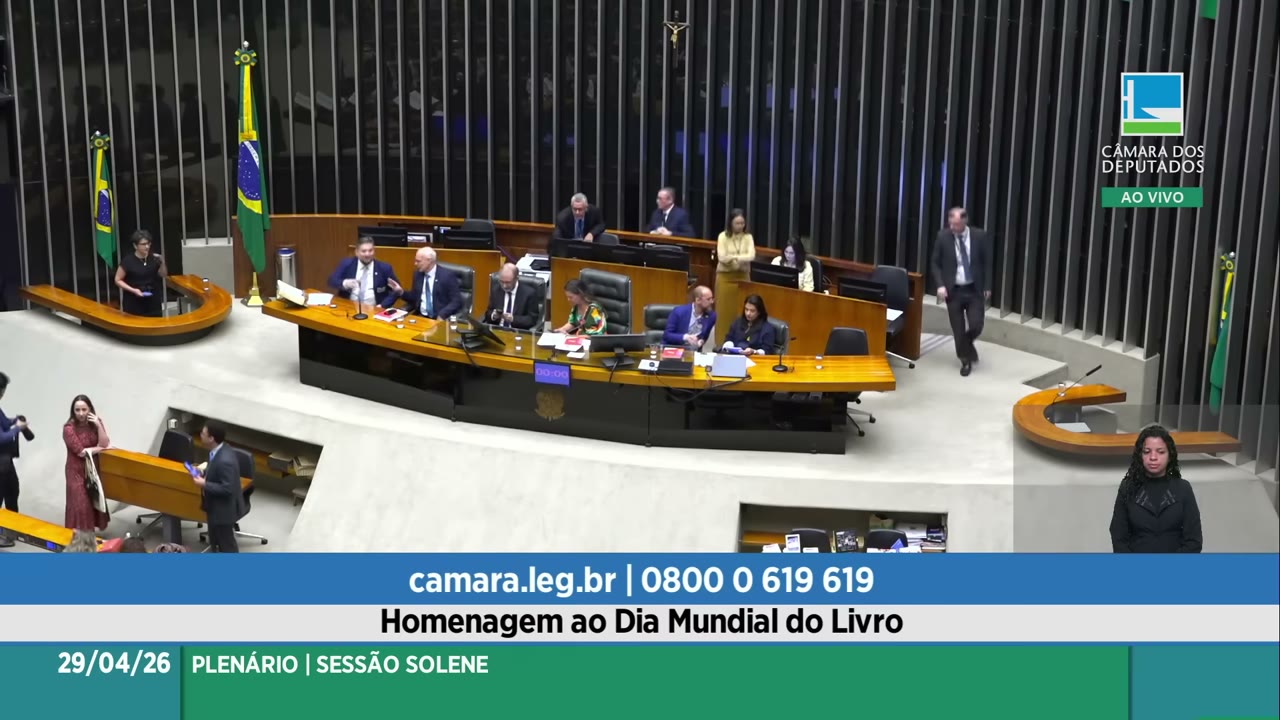 Vídeo do evento em 1:15:23