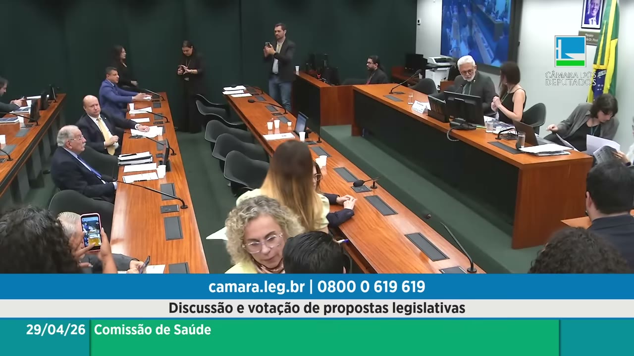 Vídeo do evento em 1:05:32