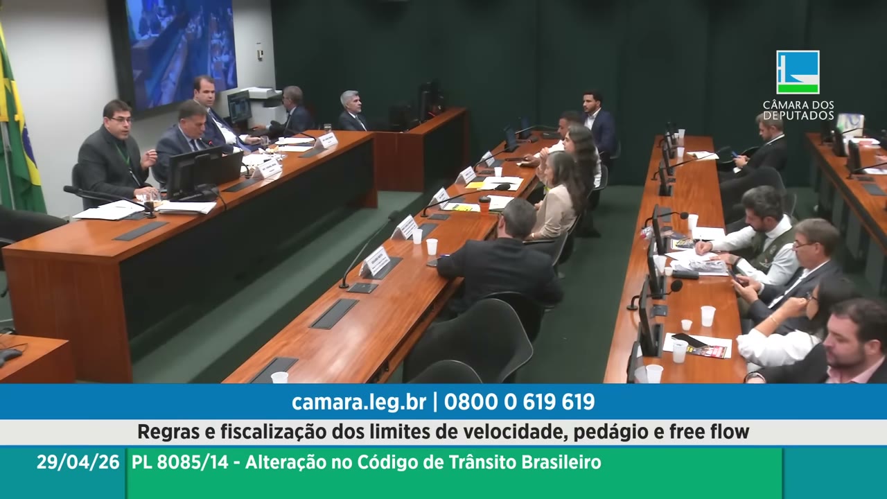 Vídeo do evento em 2:03:23