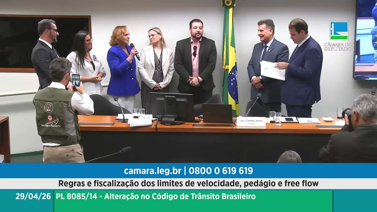 Vídeo do evento em 2:24:09