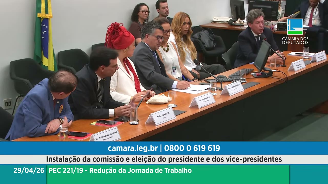 Vídeo do evento em 1:15:54