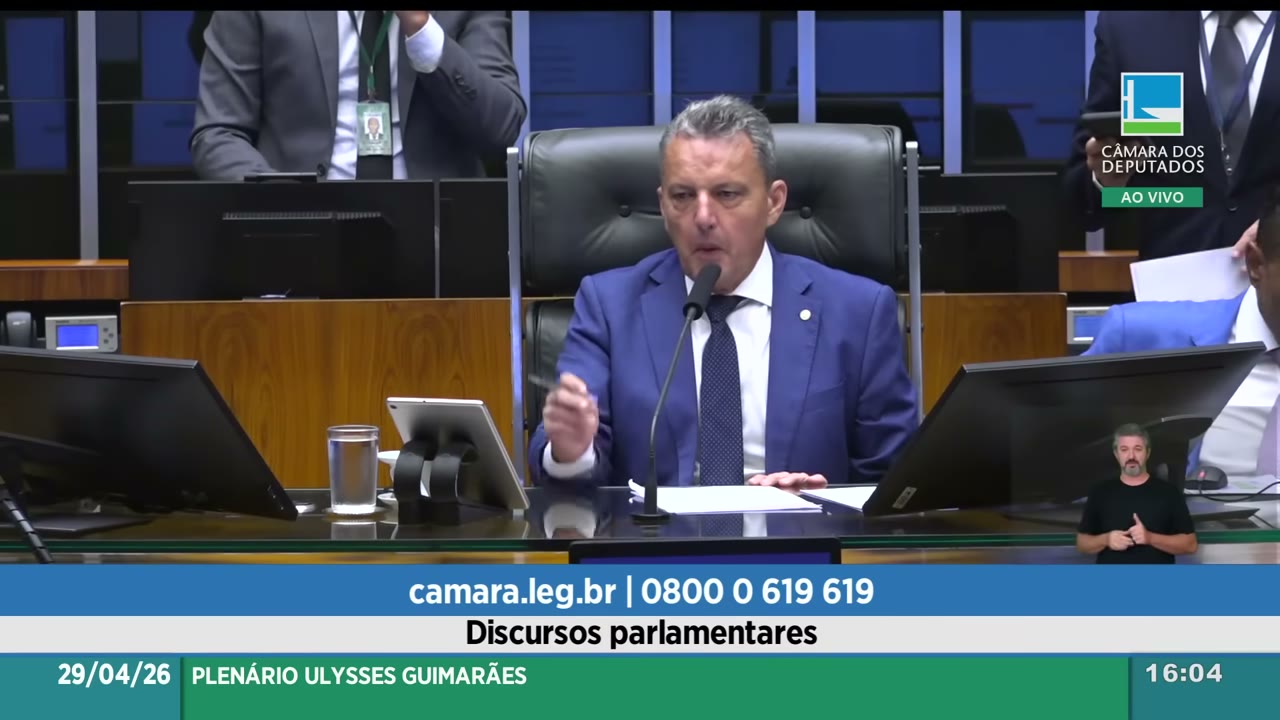 Vídeo do evento em 2:05:58