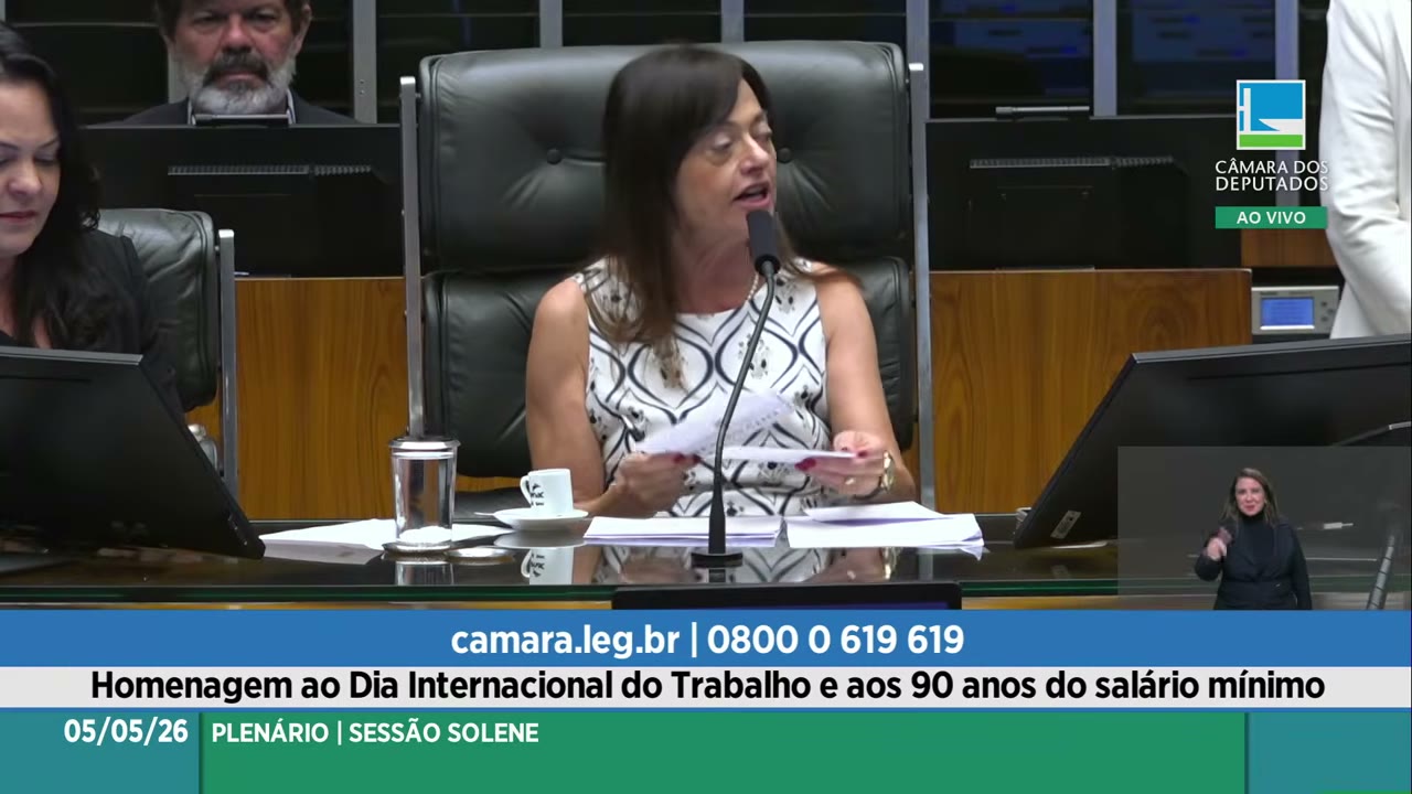 Vídeo do evento em 1:37:02