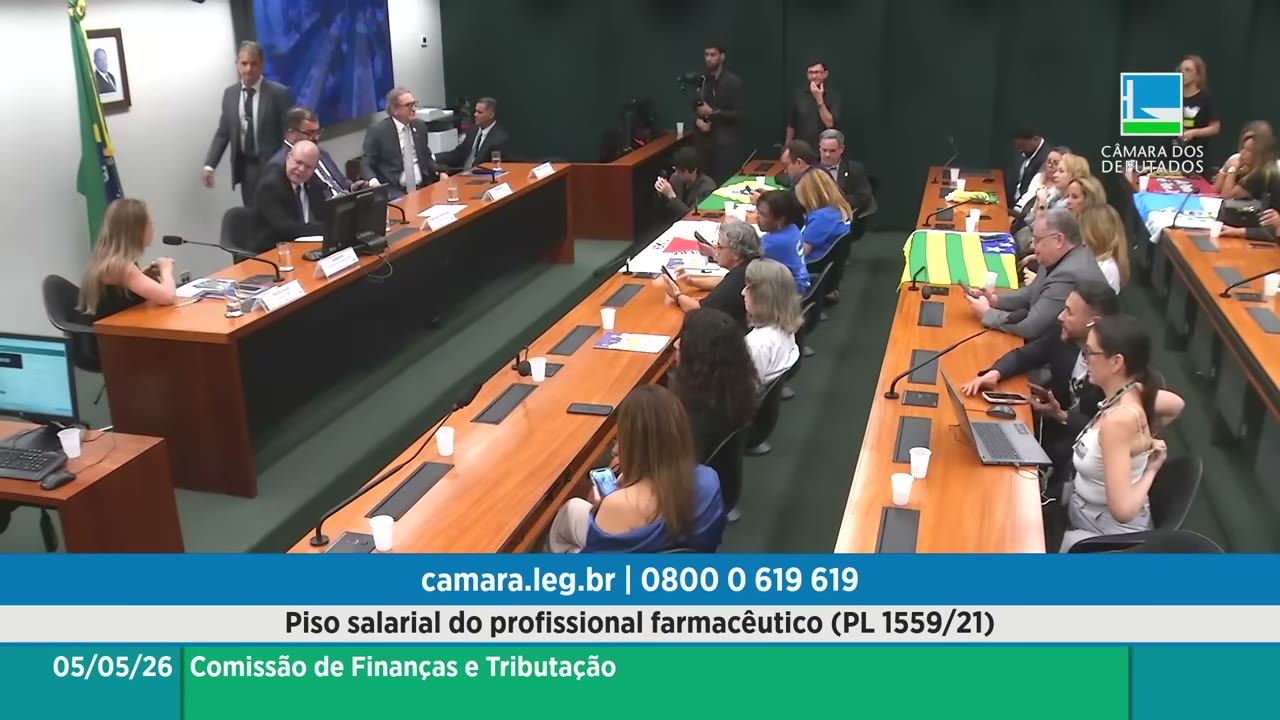 Vídeo do evento em 2:02:44