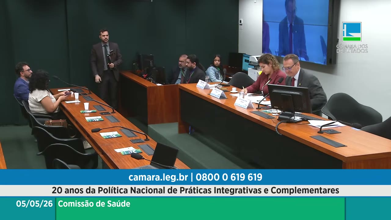 Vídeo do evento em 1:09:14