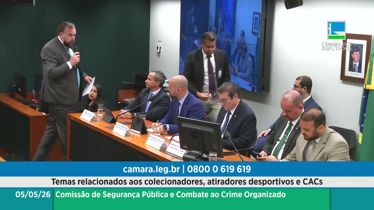 Vídeo do evento em 1:02:03