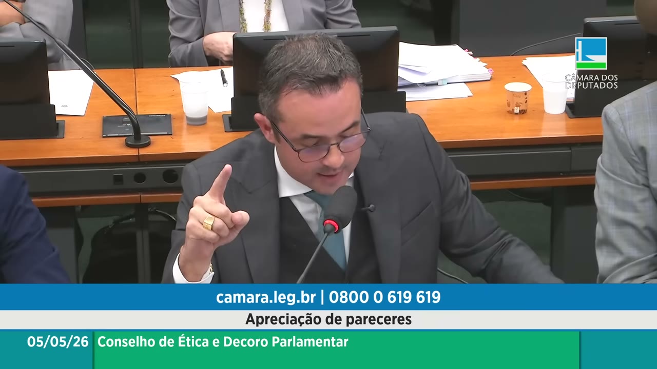 Vídeo do evento em 1:06:39