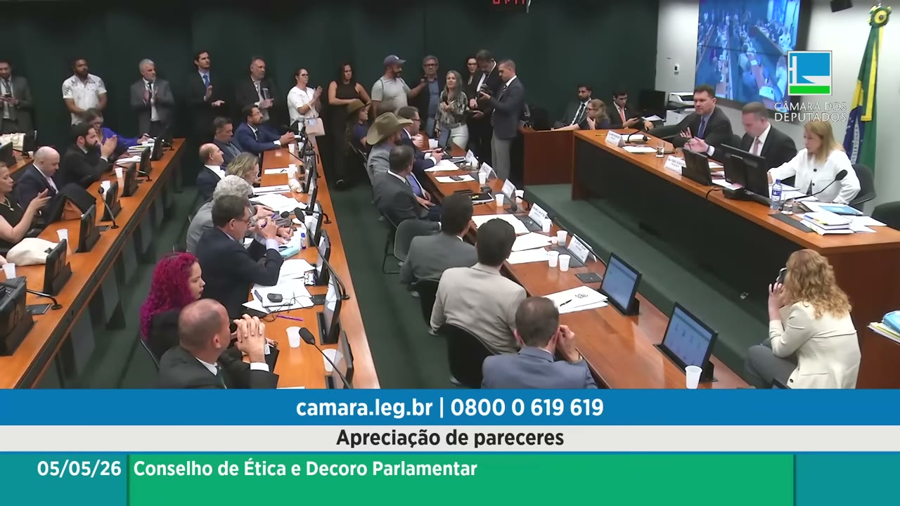 Vídeo do evento em 2:04:18