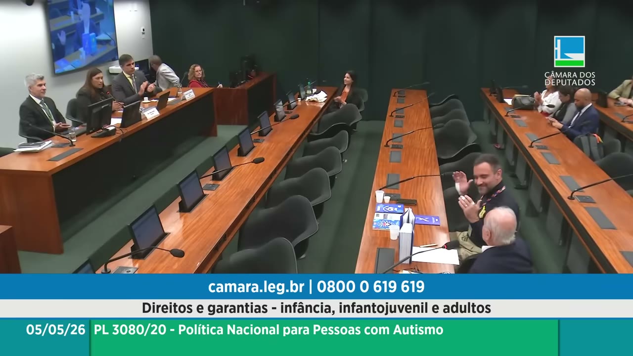 Vídeo do evento em 1:04:23