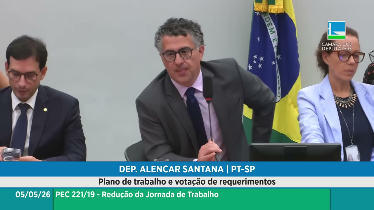 Vídeo do evento em 1:03:04