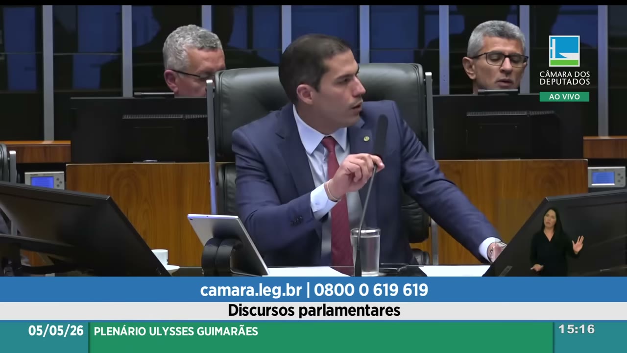 Vídeo do evento em 1:07:44