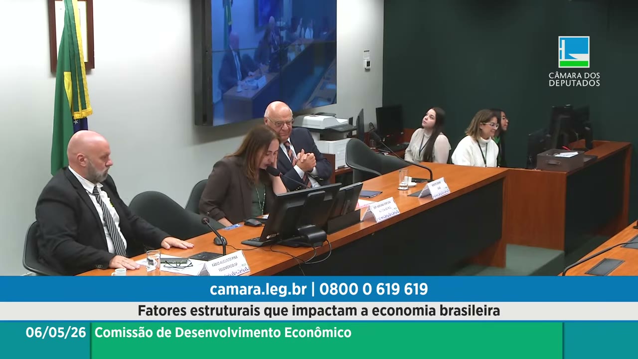 Vídeo do evento em 1:09:38