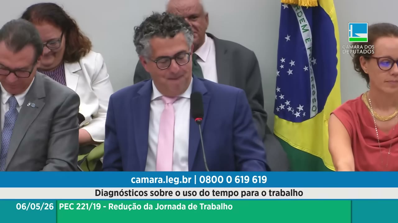 Vídeo do evento em 2:02:29