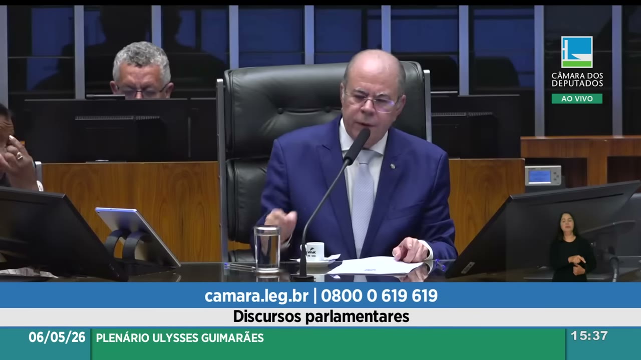 Vídeo do evento em 1:09:59