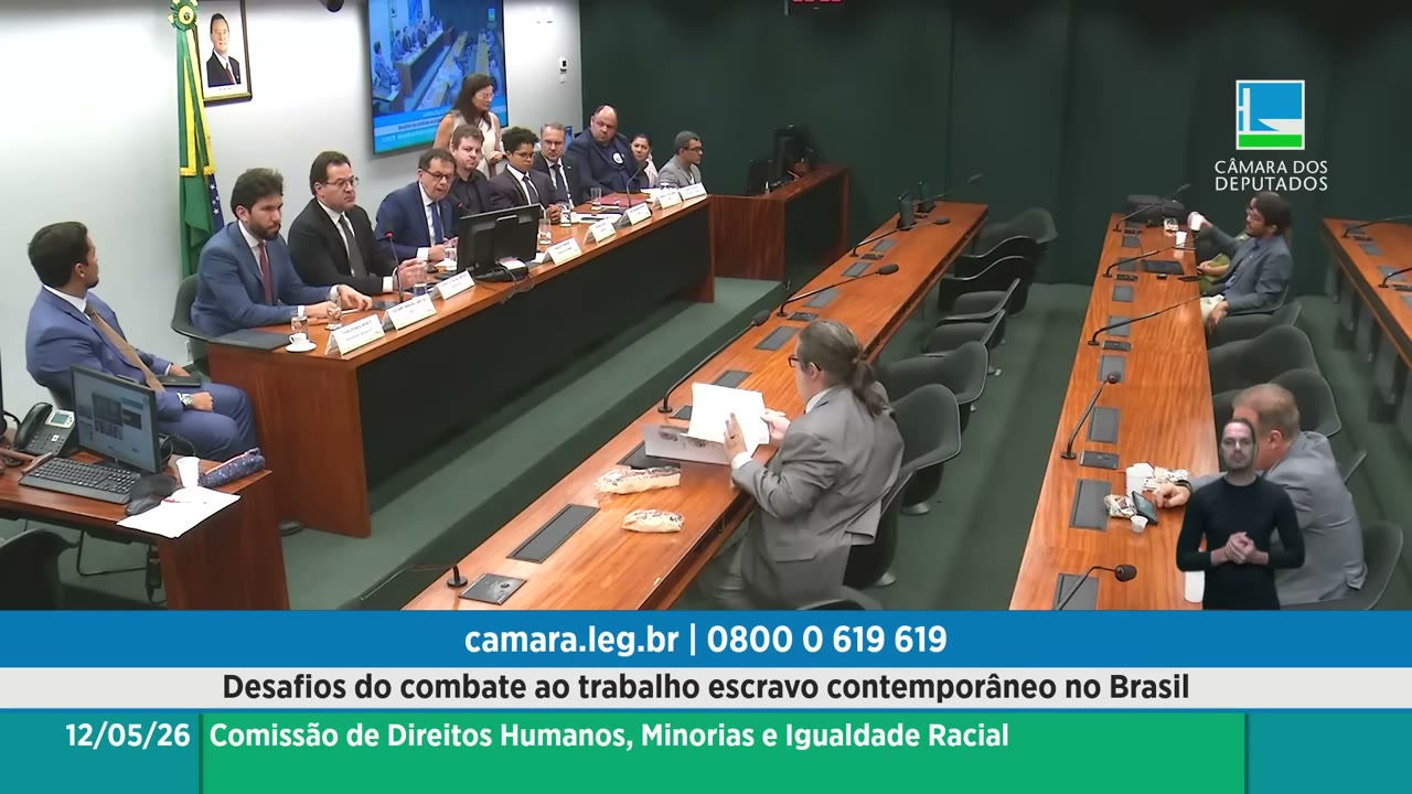 Vídeo do evento em 1:15:05