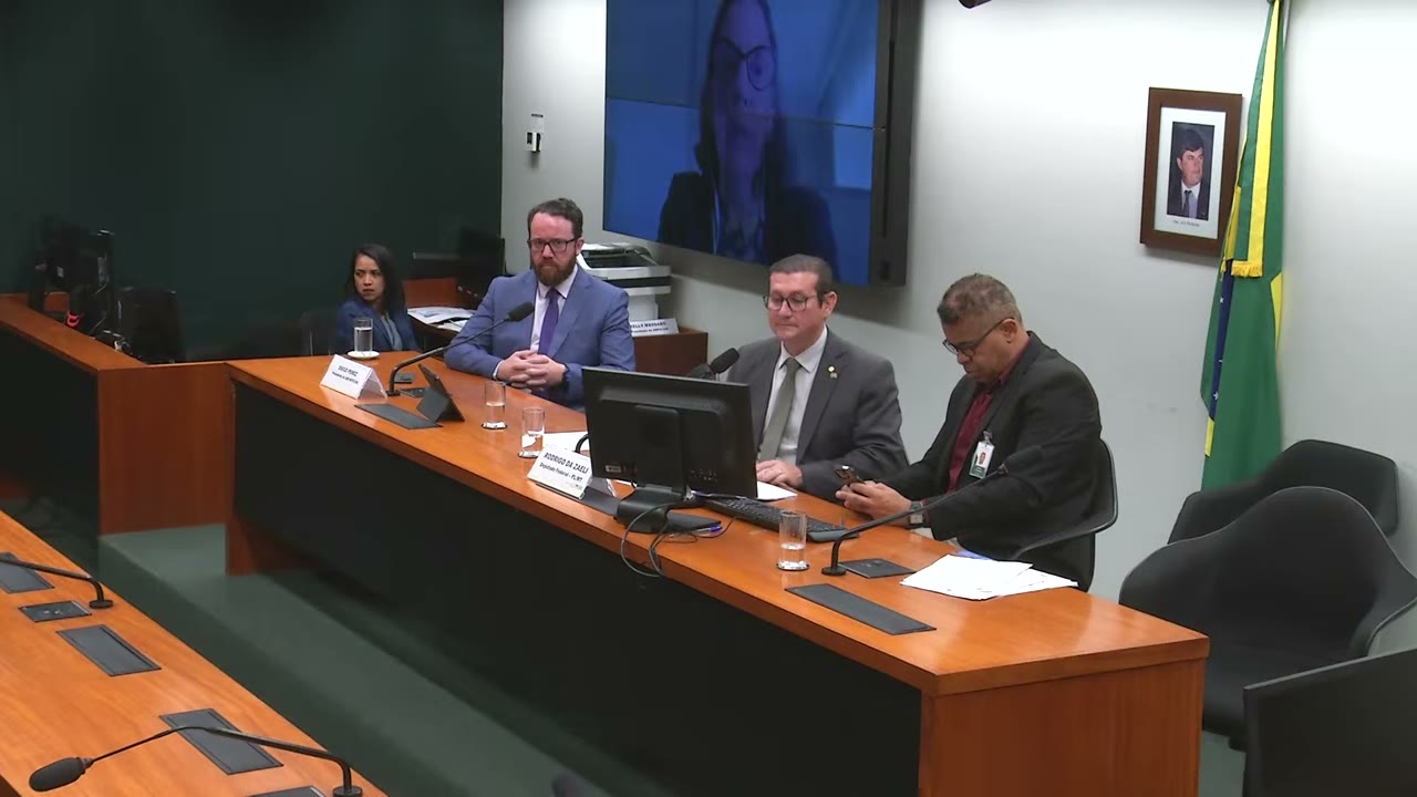 Vídeo do evento em 1:44:21