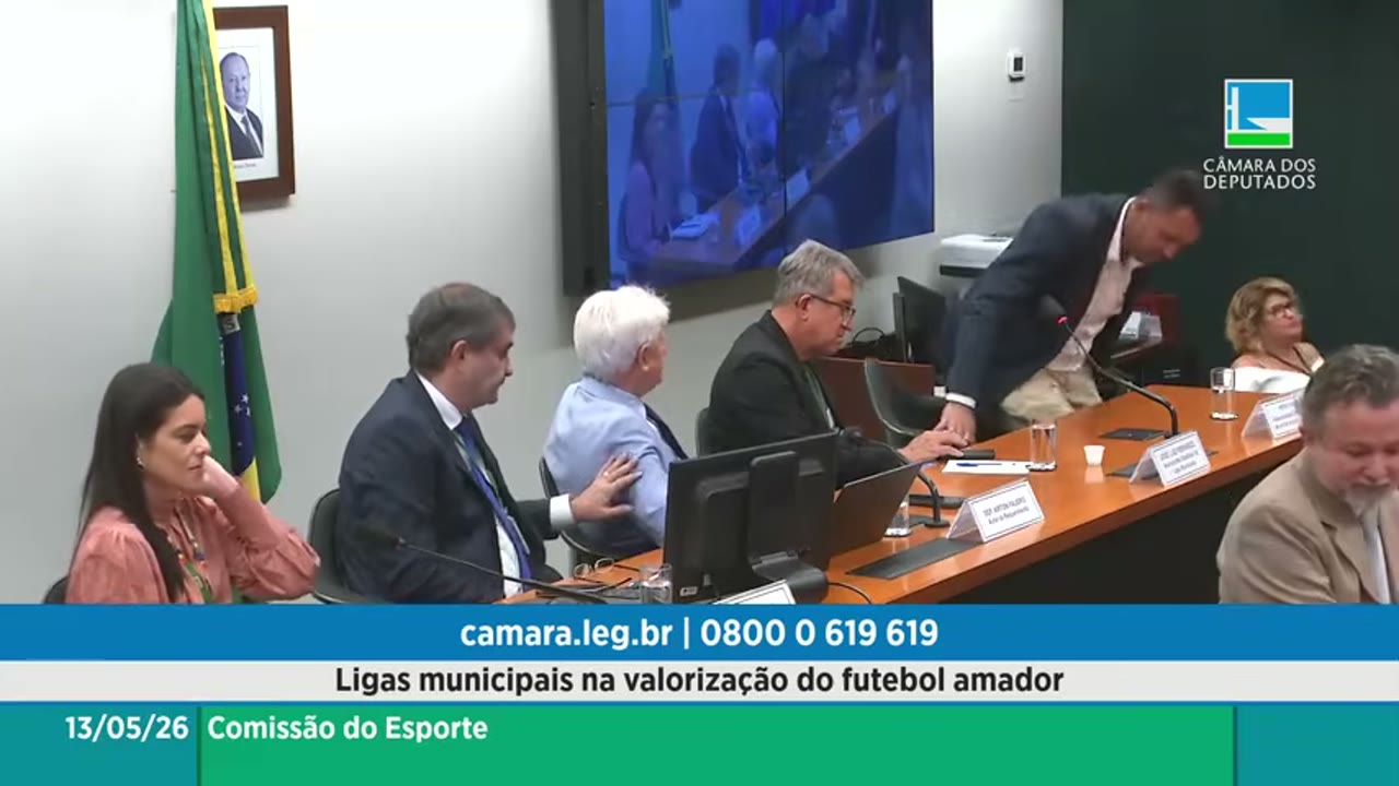 Vídeo do evento em 1:32:26