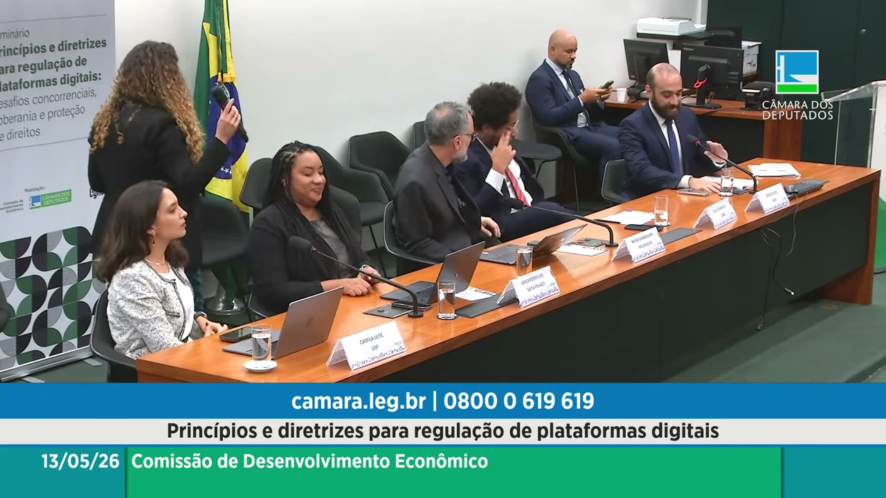 Vídeo do evento em 1:03:03