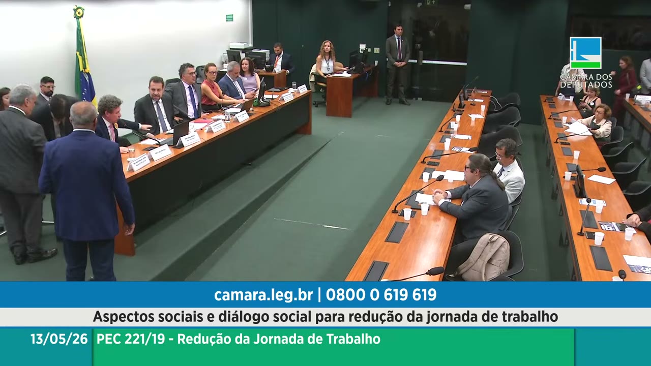 Vídeo do evento em 2:01:16