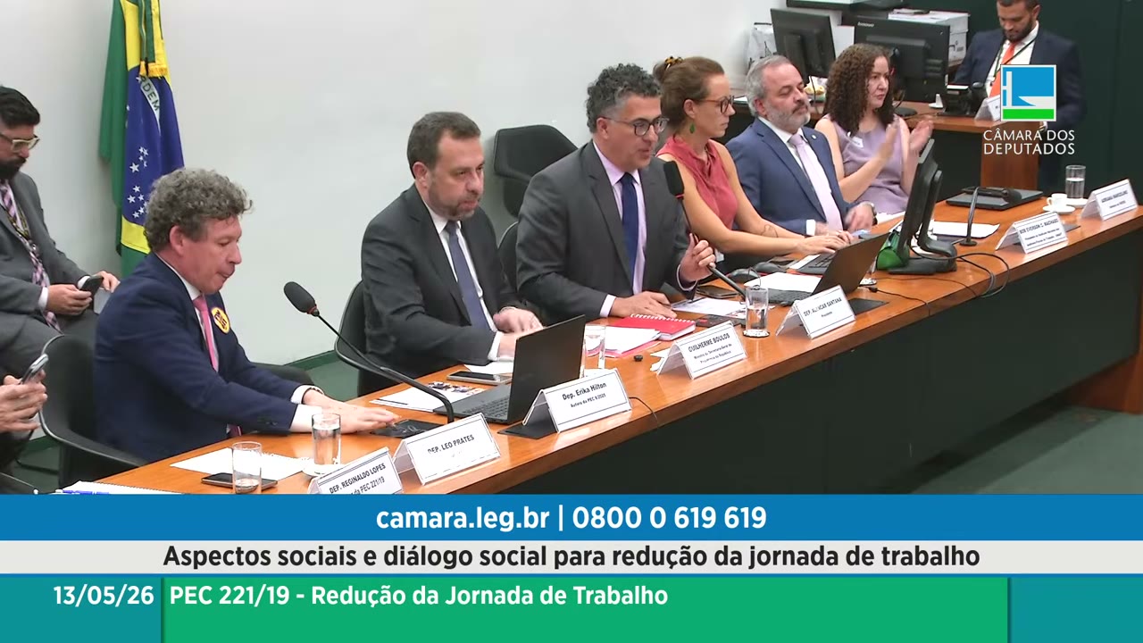 Vídeo do evento em 2:04:15