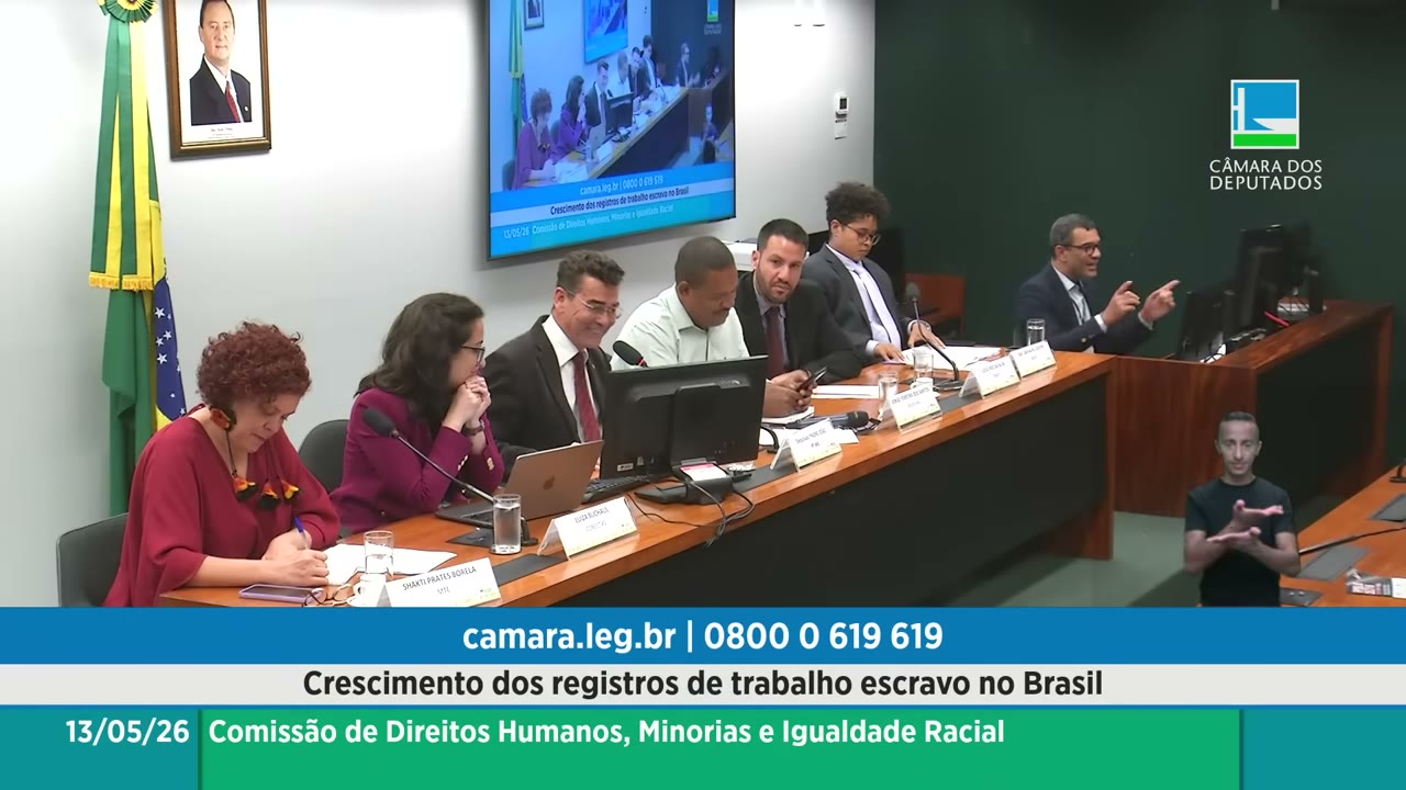 Vídeo do evento em 1:05:25