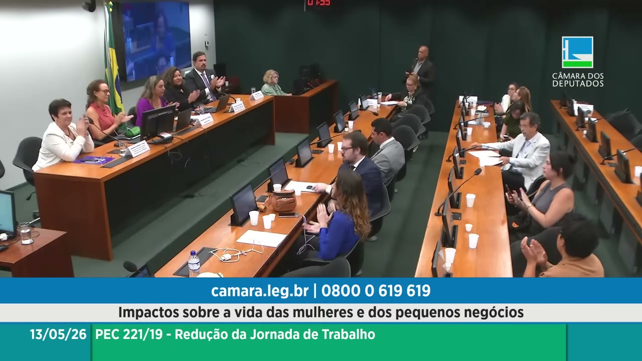 Vídeo do evento em 1:44:25