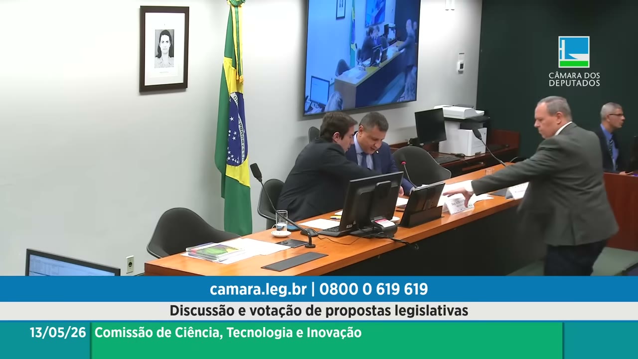 Vídeo do evento em 1:32:02