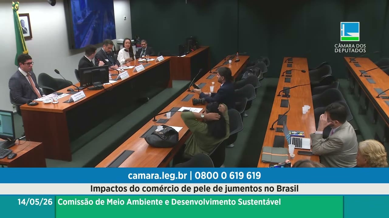 Vídeo do evento em 2:14:31