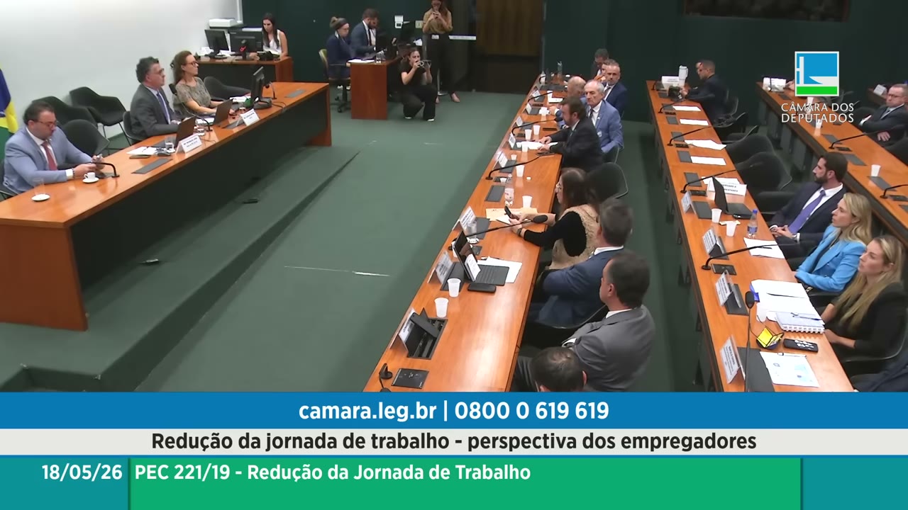 Vídeo do evento em 57:00