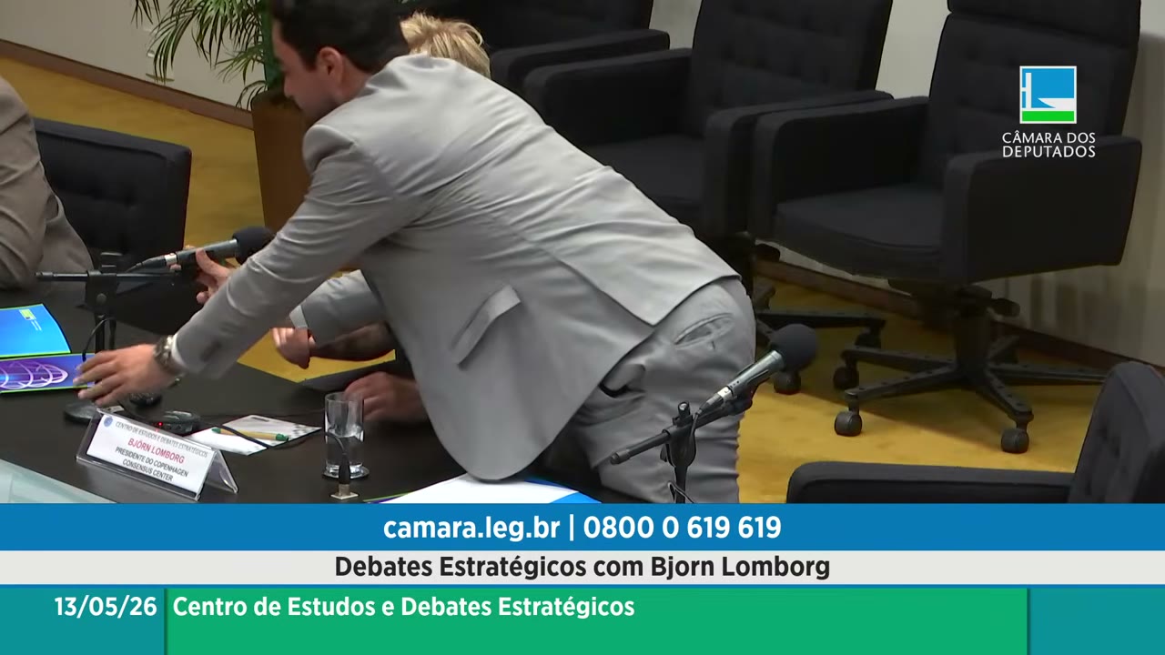 Vídeo do evento em 1:44:29