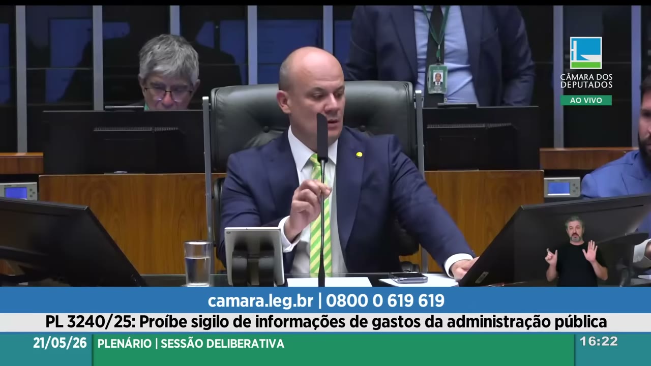 Vídeo do evento em 1:04:43