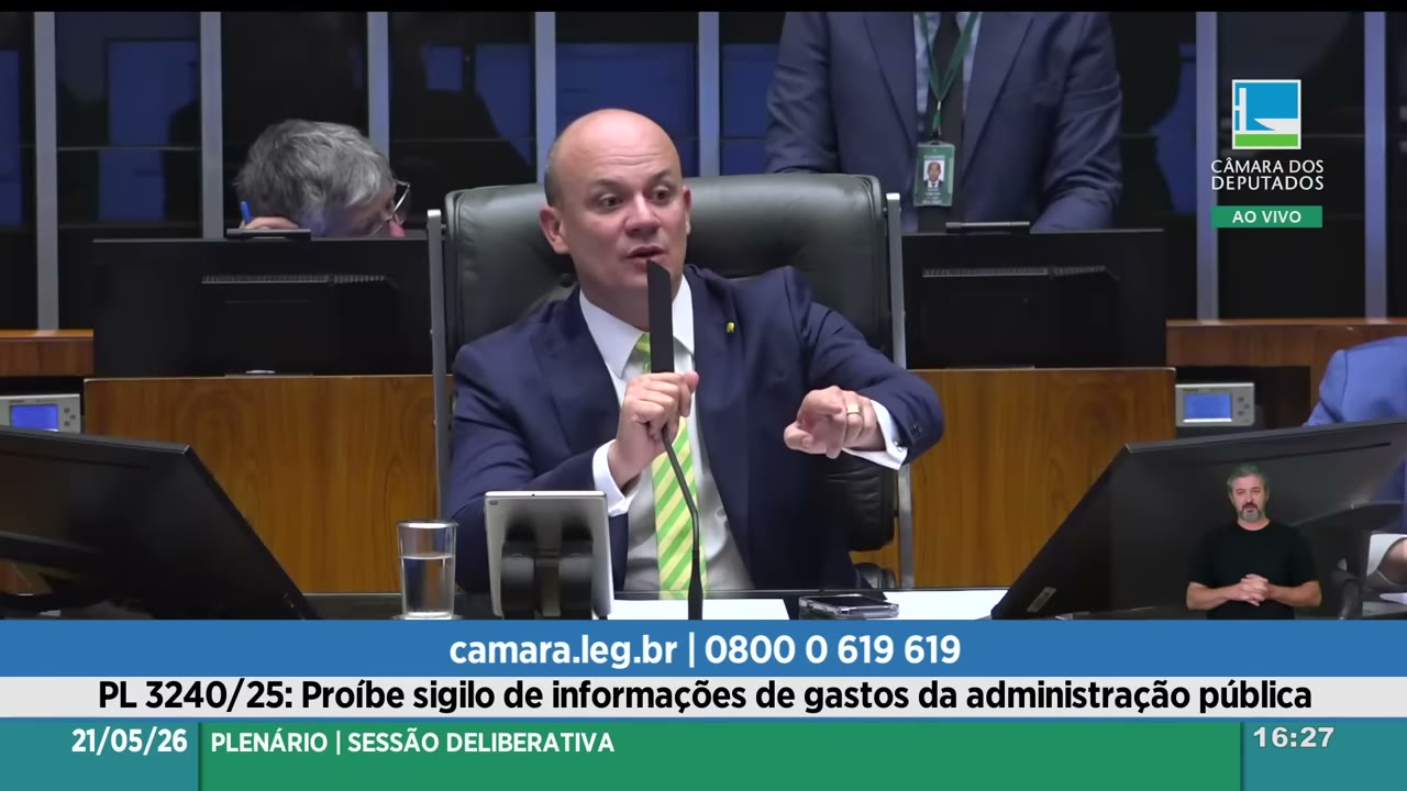 Vídeo do evento em 1:09:35