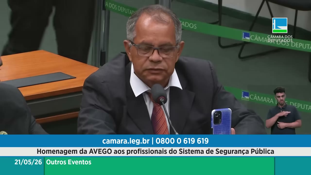 Vídeo do evento em 1:06:56