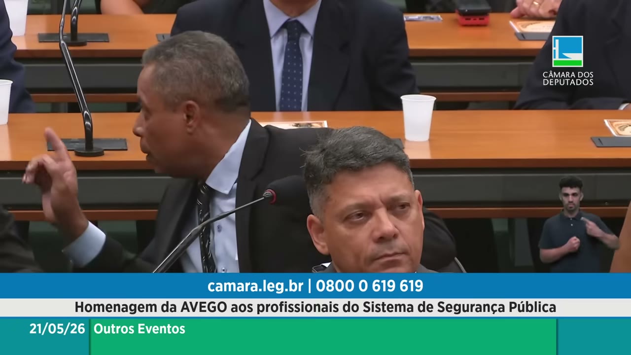 Vídeo do evento em 1:09:14