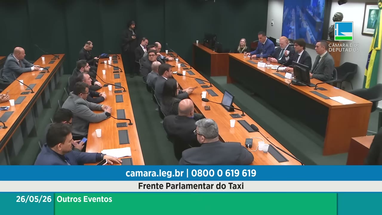 Vídeo do evento em 2:04:03