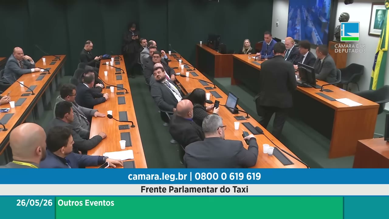 Vídeo do evento em 2:05:17