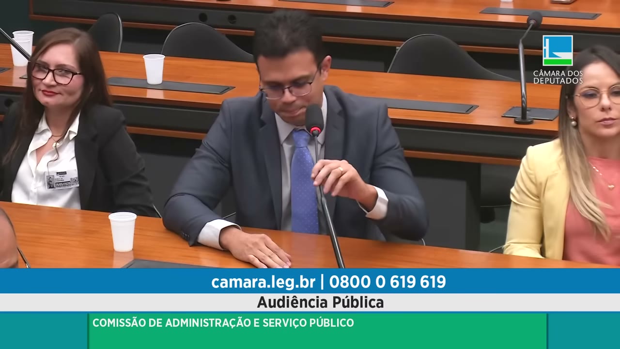 Vídeo do evento em 1:00:59
