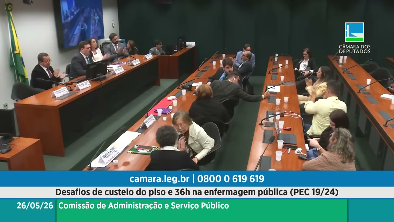 Vídeo do evento em 1:05:42